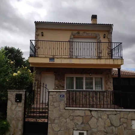 Casa Abuelos Holiday home Navalmoral